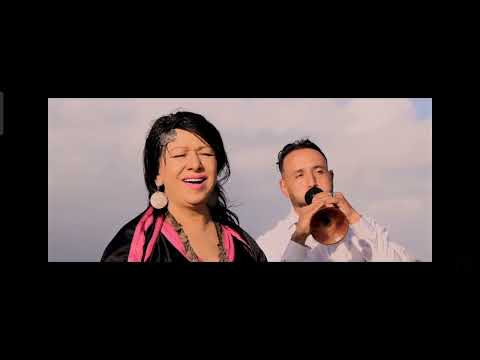 ami lhou s niya مترجمة,,,Hassiba amrouche