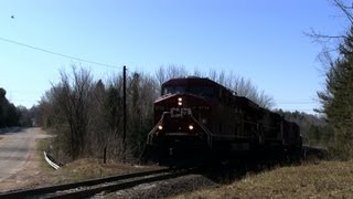 preview picture of video 'CP 8739 near Creighton (21APR2013)'