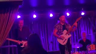 Download lagu Bondi Cigars LIVE “I Can’t Sleep” mp3 Download lagu Bondi Cigars LIVE “I Can’t Sleep” mp3