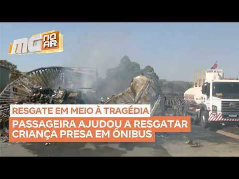 Passageira que estava em ônibus atingido por carreta ajudou a salvar bebê preso nos destroços