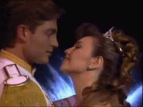 Carlos Rivera ft India Martinez  No deben marchitar