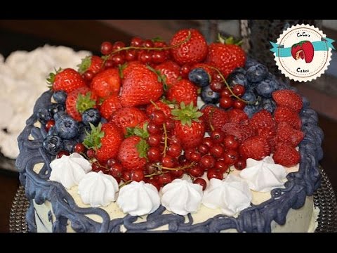 Buttercremetorte mit Vanillepudding und weißer Schokolade I by Angeliki Paitari