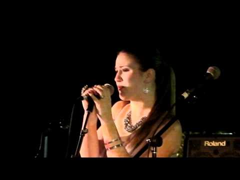 Madison Shanley sings, Fell In Love With A Boy, at Grammy party, with guitarist ian James