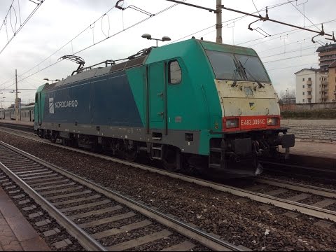 E.483-009 ARRIVO, SOSTA E RIPARTENZA STAZIONE DI SESTO SAN GIOVANNI