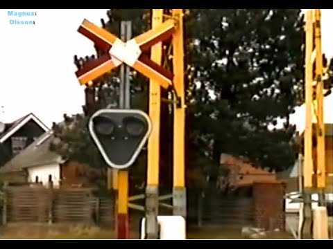 Part 2 KYRKOGATAN Railway Crossing in Sweden (Svedala) (1995)