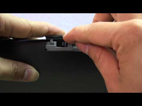Acer Iconia Tab A500: Inserting the Memory Card