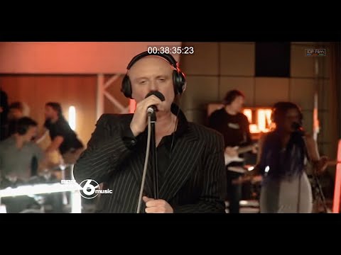 Heaven 17.... " We Don't Need This " Fascist Groove Thang - LIVE BASS Master Edition