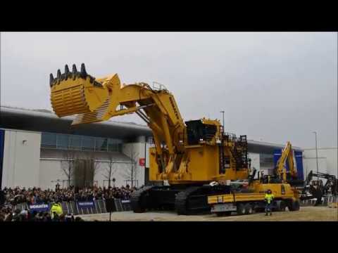 Massive Komatsu PC4000-11 in action at bauma 2019