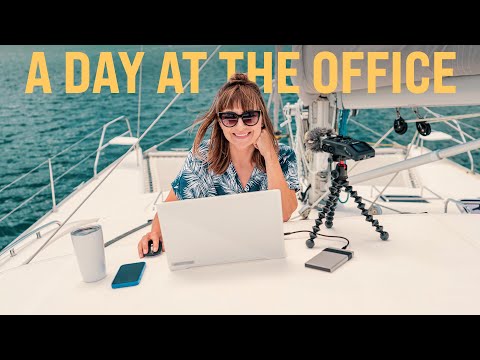Not Your Average Office (tour & work routine)