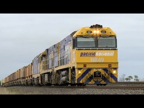 Pacific National Steel Train in Victoria - PoathTV Australian Trains & Railways