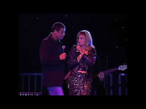 Olivia Newton-John y John Travolta  'You're the One That I Want' 2002.
