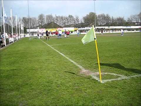 Promoveren DEM 1 naar 1e klasse 2010.wmv