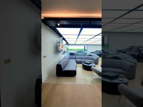 LA Garage #newhome #hometour #interiordesign #architecture #dreamhome #luxury #sportscar #supercar