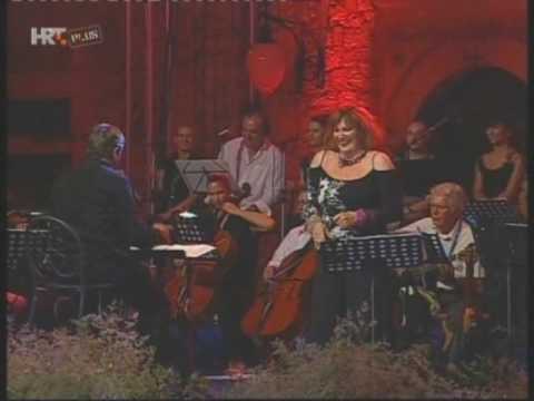 Tereza Kesovija - E' tutto un attimo 01