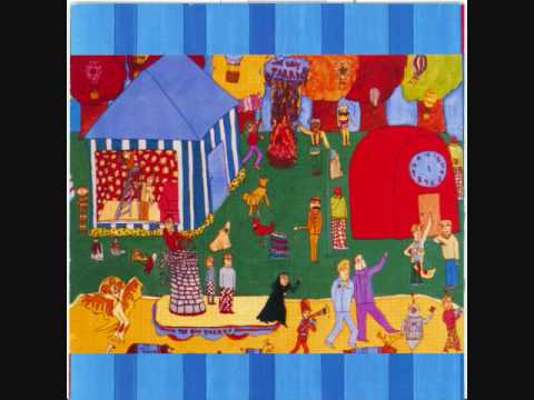Videoclip de The Gay Parade Outro — of Montreal
