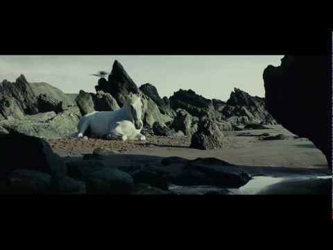 Snow White and the Huntsman (Clip 'White Horse')