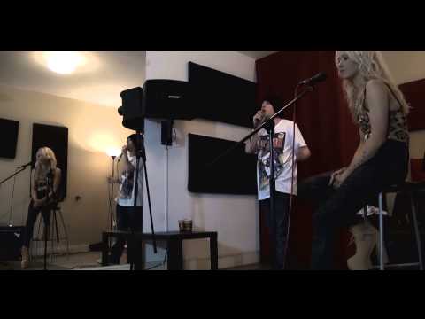 Jonny Darko & Anarkist - Horizon ft  Robyn Kavanagh (Music Video)