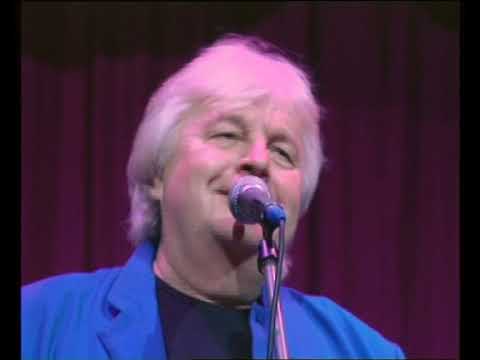 Kollane Allveelaev G Vaikus on kuldne