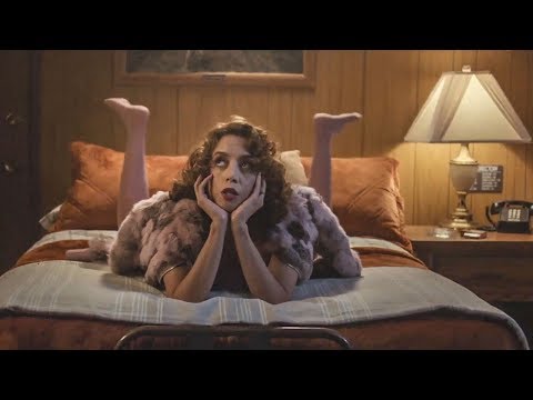 Вечер с Беверли Лафф Линн (2019) — Трейлер (русский язык)