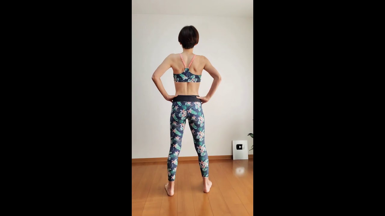 猫背を治すだけで、くびれます！50代60代も痩せる♪　 #Shorts