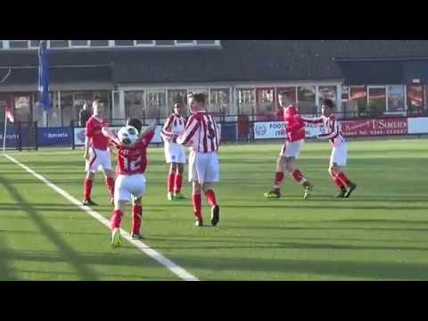 Eerste helft beker SV Geinoord JO13-1 - DOVO JO13-1