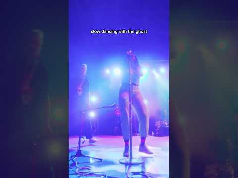 Hate the way you’re ruining the night 🪩 #fitzandthetantrums #livemusic #ontour