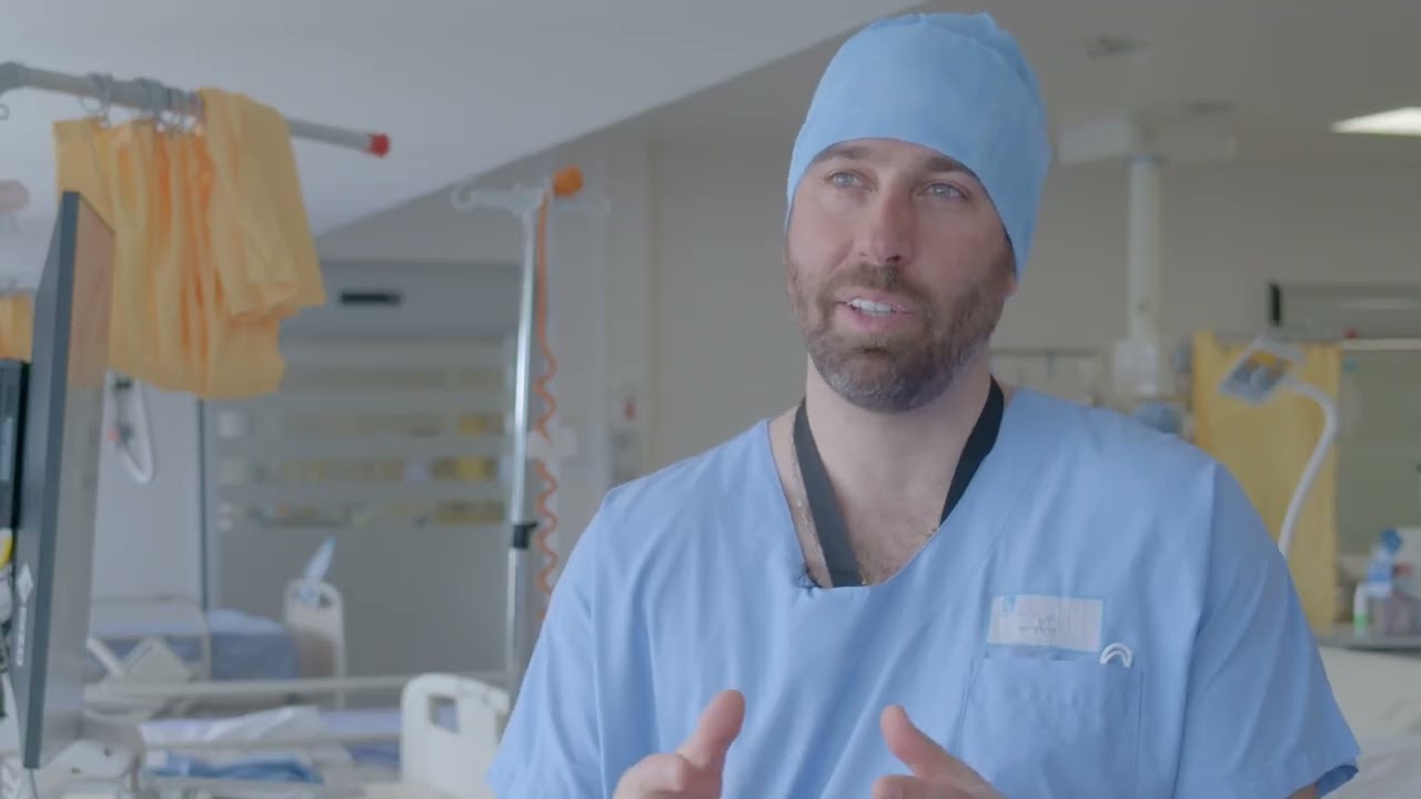 Une révolution en chirurgie orthopédique avec le robot Mako® - HCL