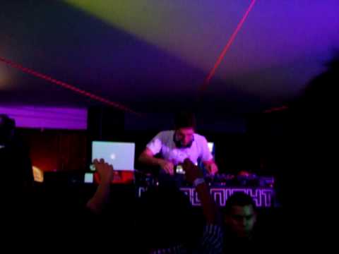 Istmo Music 3º Anniversay - Andy Duguid Ft. Leah -