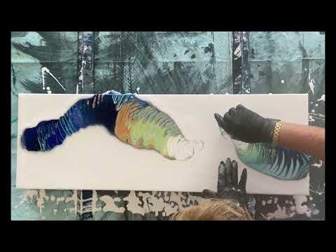 GORGEOUS... IRIDESCENT PEARL POUR A MUST SEE!