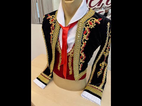 Spanish costume P 0346 - video 2