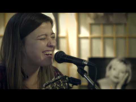 Ακρογιαλιές δειλινά - Ιουλία Καραπατάκη #ουσακ και #πειραιώτικος