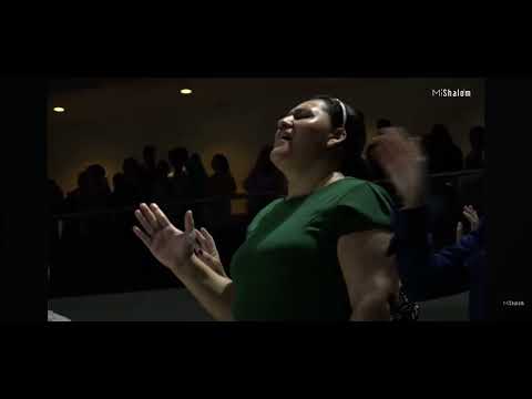 Mereces la Gloria. Cover by Camila Villafuerte 🙌🏼🙏🏼.