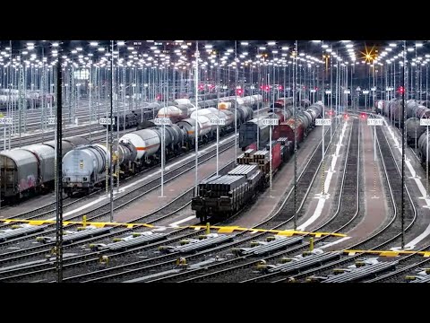 Spain WASTED 258 MILLION Euros on Trains that Don't Fit in Their Tunnels