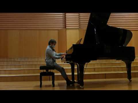 DARIA MOROZOVA, piano, toca Debussy