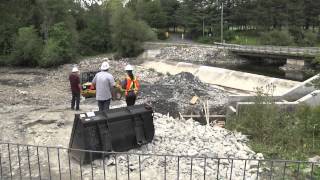 preview picture of video 'La rivière de North Hatley asséchée accidentellement'