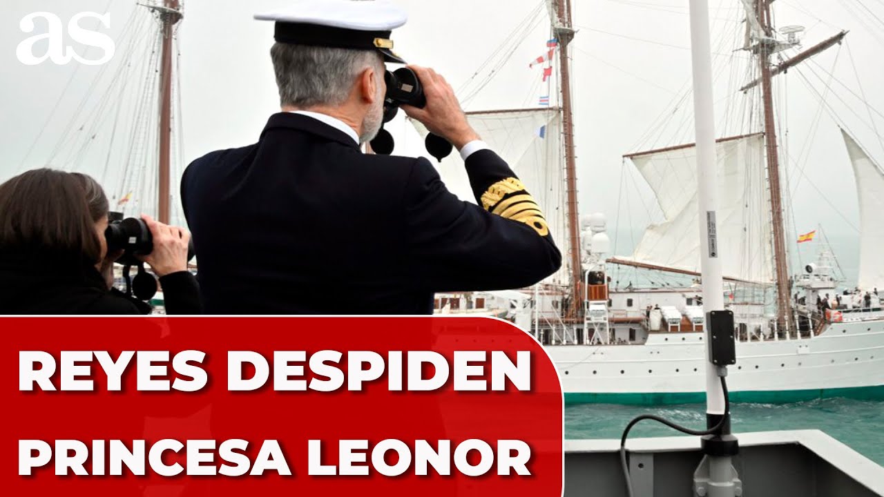 Los REYES de ESPAÑA despiden a la PRINCESA LEONOR desde el buque 'MALAESPINA'