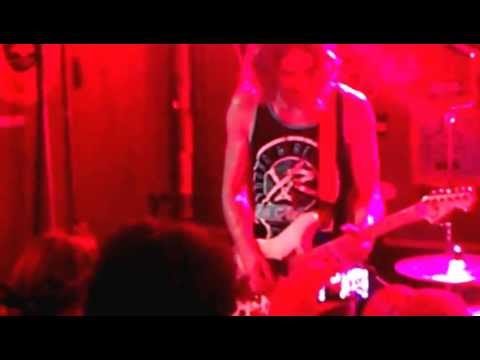 Roster McCabe - Bad (Michael Jackson cover) - 2013-06-14 - Popcorn Tavern, La Crosse, WI