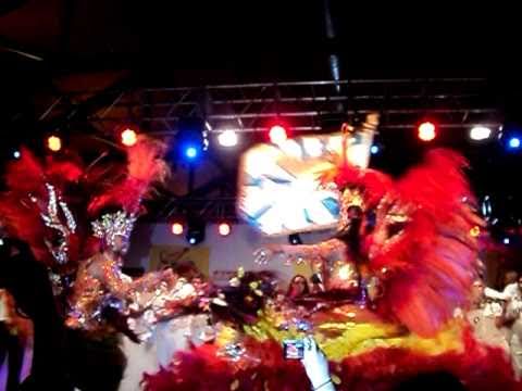 Joao Carlos e Laís troféu nota 10