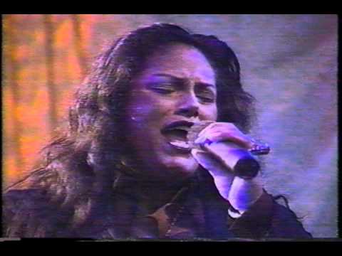 NUYORICAN SOUL feat.INDIA - RUNAWAY  live on The Grind