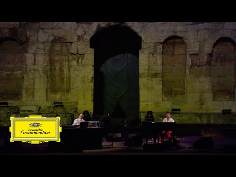 Brian Eno & Roger Eno – Celeste (WPD performance)