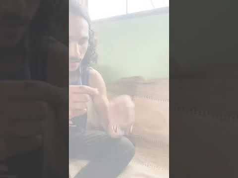 Oficina de artesanato com miçangas com a artesã Bismani Huni Kuin