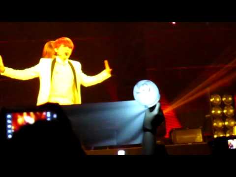 [FANCAM] 120811 Beauty&The beast Live in Macao @ Trouble Maker