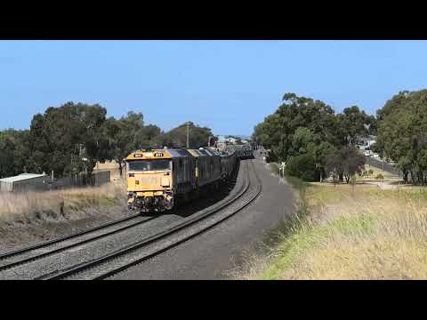 7733V heeding through at Anakie Rd 2/3/2024