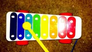 Little Drumer Boy on Fisher Price's Xilophone- El Tamborilero en el Xilófono de Fisher Price