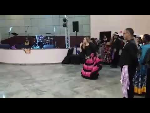 Rosas e Punhais - Dança Cigana (Roberto Soares)