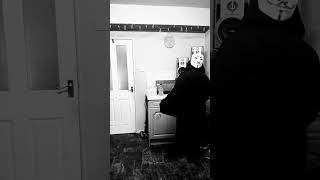 Does Anybody Hear Me En-Vogue