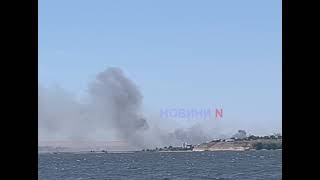 Черный столб дыма наблюдают жители Намыва: пожар в районе городской свалки Николаева (видео)