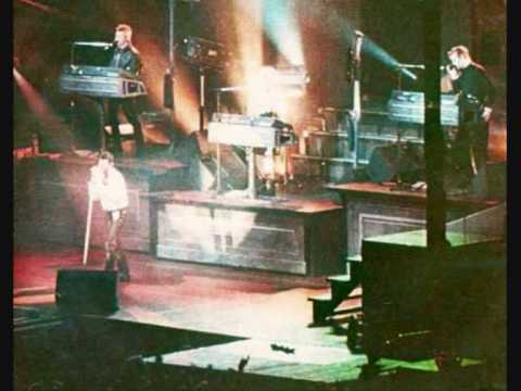 Depeche Mode Live in Prague 11.3.1988- Pimpf (Intro) & Behind the Wheel
