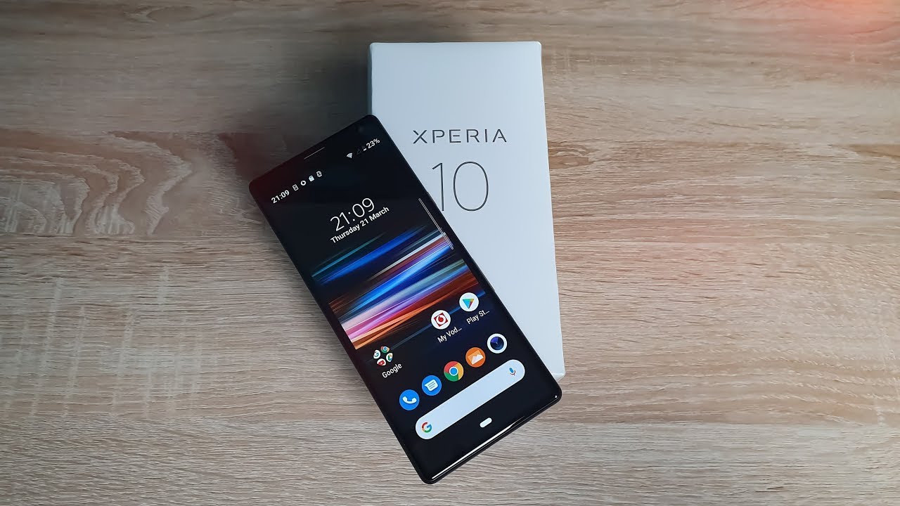 Sony Xperia 10 Unboxing and First Impressions