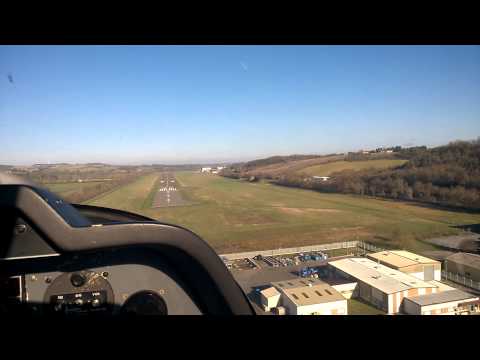 Atterrissage à Auch - 07/12/2014 - Robin DR400